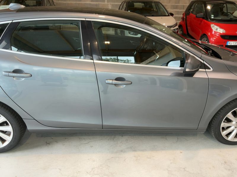 Volvo V40 2.0 D3 Xenium 2016 – снимка 10