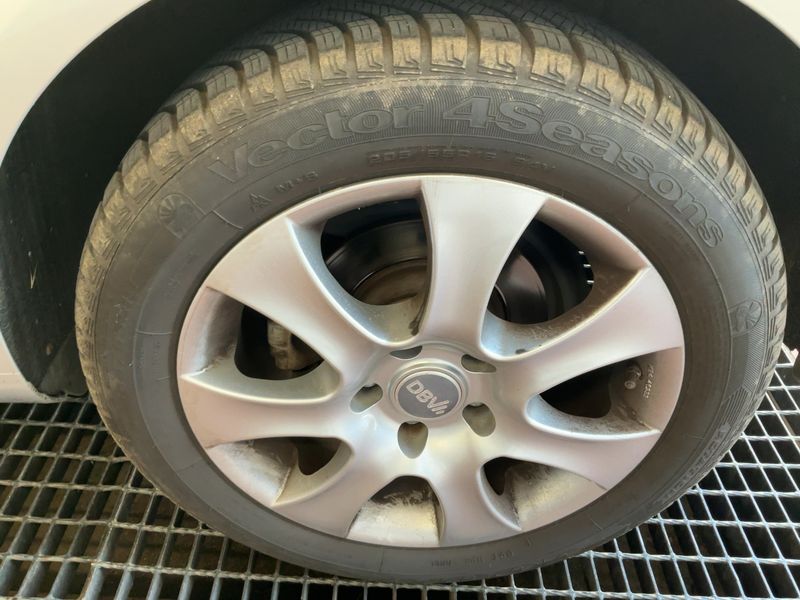 Volkswagen Golf VI Plus 1.4 TSI Comfortline 2009 – снимка 5
