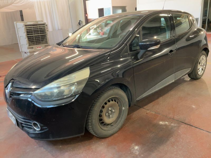 Renault Clio 1.5 dCi Authentique 2016 – снимка на щета