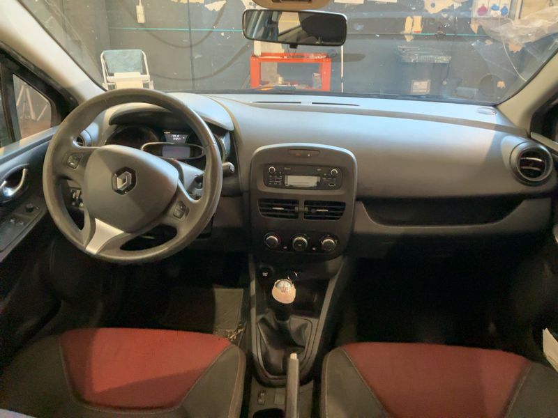 Renault Clio 1.5 dCi Authentique 2016 – снимка 12