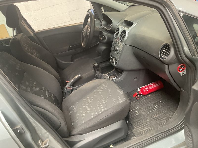 Opel Corsa 1.2 Satellite 2011 – снимка 3