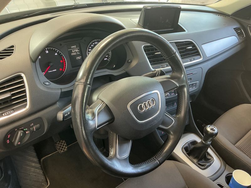 Audi Q3 2.0 TDI 2012 – снимка 32