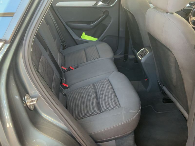Audi Q3 2.0 TDI 2012 – снимка 19