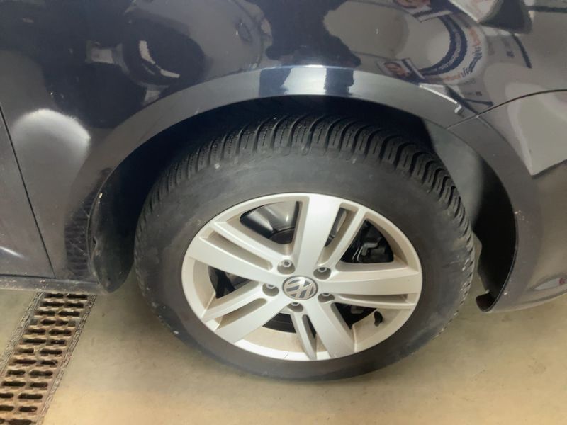 Volkswagen Touran 2.0 TDI Match 2012 – снимка 11