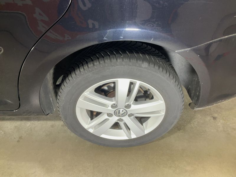 Volkswagen Touran 2.0 TDI Match 2012 – снимка 5