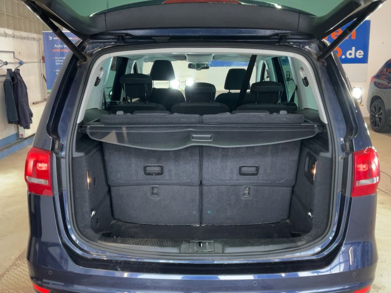Volkswagen Sharan 2.0 TDI Style BlueMotion Tech 2011 – снимка 15