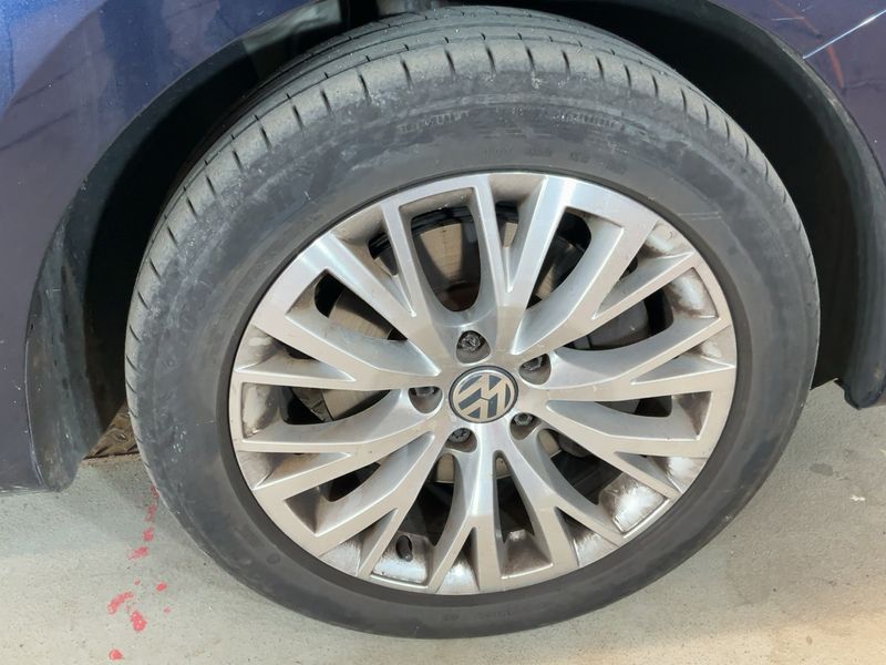 Volkswagen Sharan 2.0 TDI Style BlueMotion Tech 2011 – снимка 11