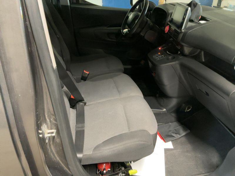 Citroen Berlingo electric drive 100 kW Control L1 2022 – снимка 16