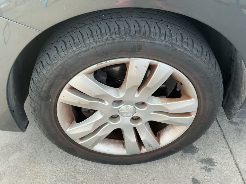Peugeot 5008 1.6 Blue-HDi Allure 2015 – снимка 3