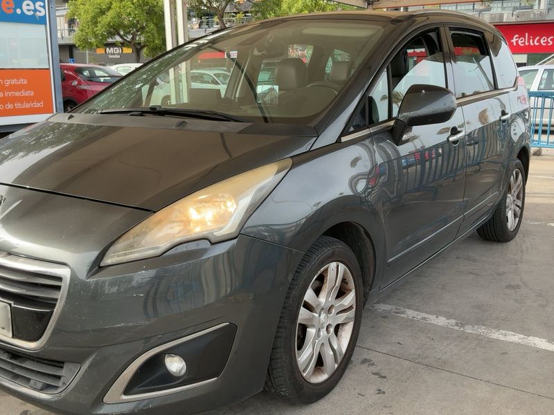 Peugeot 5008 1.6 Blue-HDi Allure 2015 – снимка 2