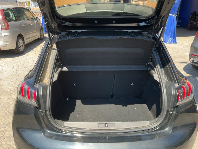 Peugeot 208 electric drive 100 kW Allure Pack 2021 – снимка 15