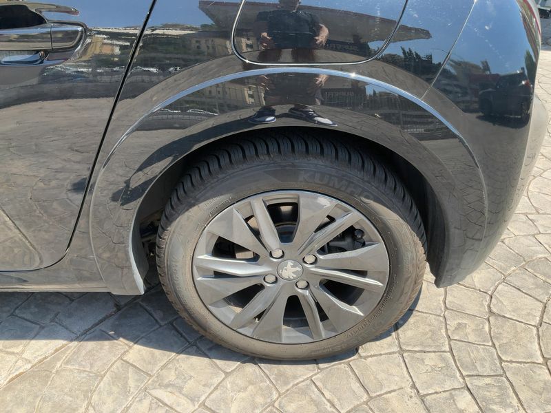 Peugeot 208 electric drive 100 kW Allure Pack 2021 – снимка 5