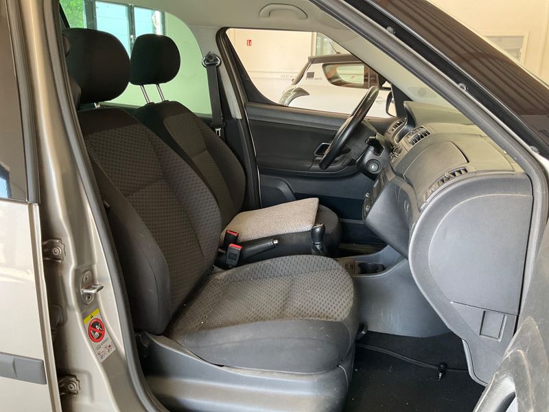 Skoda Roomster 1.2 TSI Ambition 2014 – снимка 3