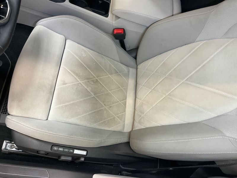 Volkswagen Golf VIII 1.5 eTSI ACT Style 2020 – снимка 26