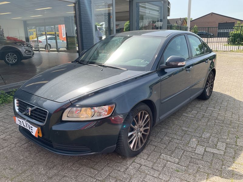 Volvo S40 1.6 DRIVe 2010 – снимка 1