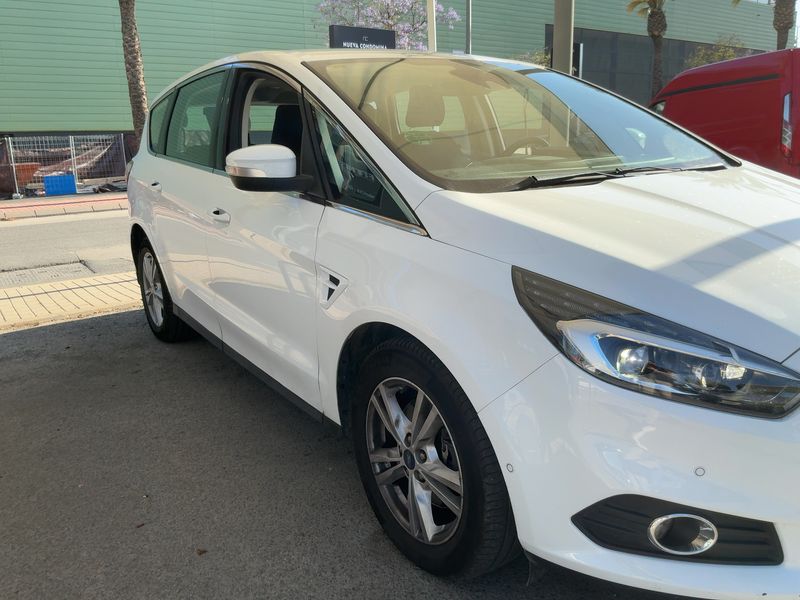 Ford S-Max 2.0 TDCi Titanium 2017 – снимка 12