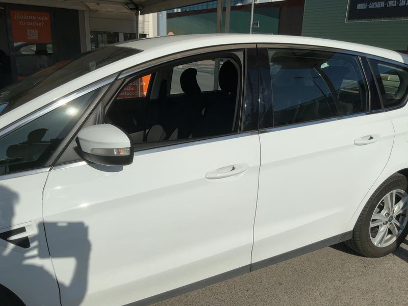 Ford S-Max 2.0 TDCi Titanium 2017 – снимка 4