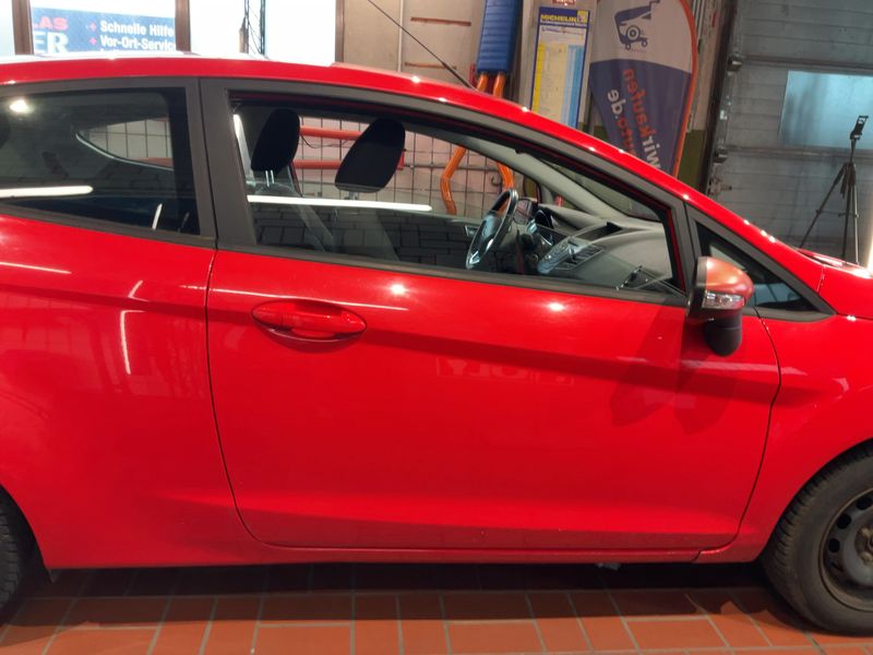 Ford Fiesta 1.0 SYNC Edition 2015 – снимка 10