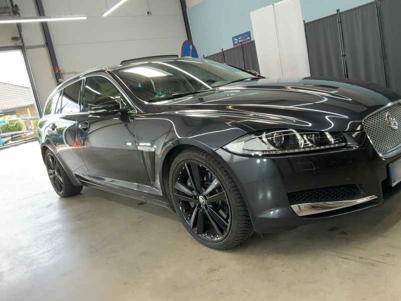 Jaguar XF 3.0 D V6 S 2013 – снимка 12