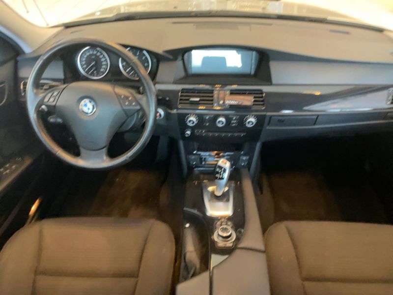 BMW 5er 523i 2009 – снимка 17
