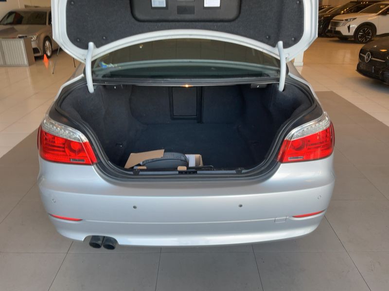 BMW 5er 523i 2009 – снимка 15