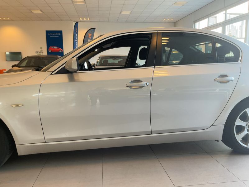 BMW 5er 523i 2009 – снимка 4
