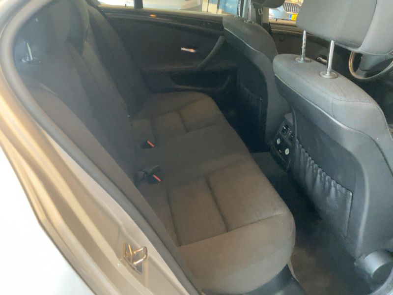 BMW 5er 523i 2009 – снимка 19