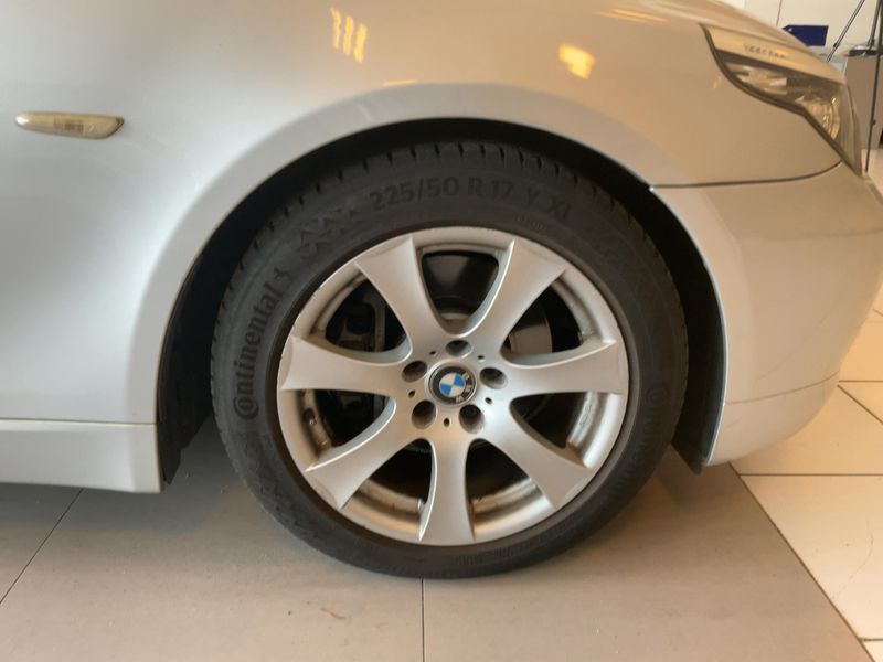 BMW 5er 523i 2009 – снимка 11