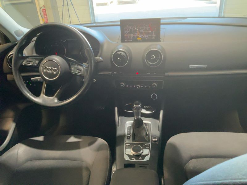 Audi A3 Sportback 1.6 TDI Business Line 2018 – снимка 17
