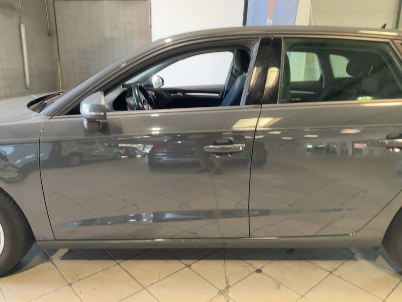 Audi A3 Sportback 1.6 TDI Business Line 2018 – снимка 4