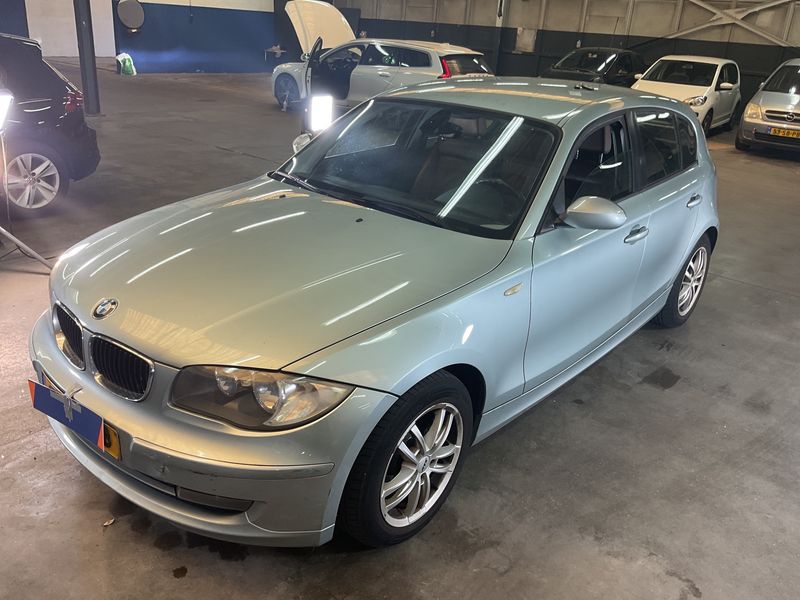 BMW 1er 120i 2008 – снимка 1