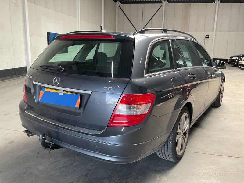 Mercedes-Benz C-Klasse C 220 CDI T BlueEfficiency Classic 2010 – снимка 2