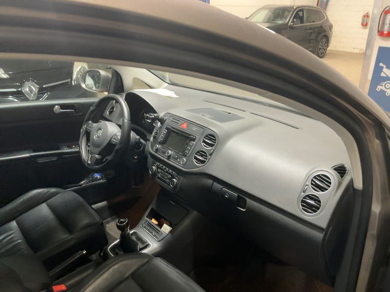 Volkswagen Golf VI Plus 1.6 TDI Highline 2011 – снимка 12
