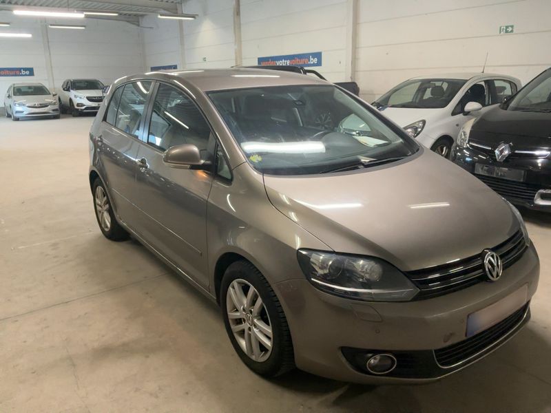 Volkswagen Golf VI Plus 1.6 TDI Highline 2011 – снимка 8