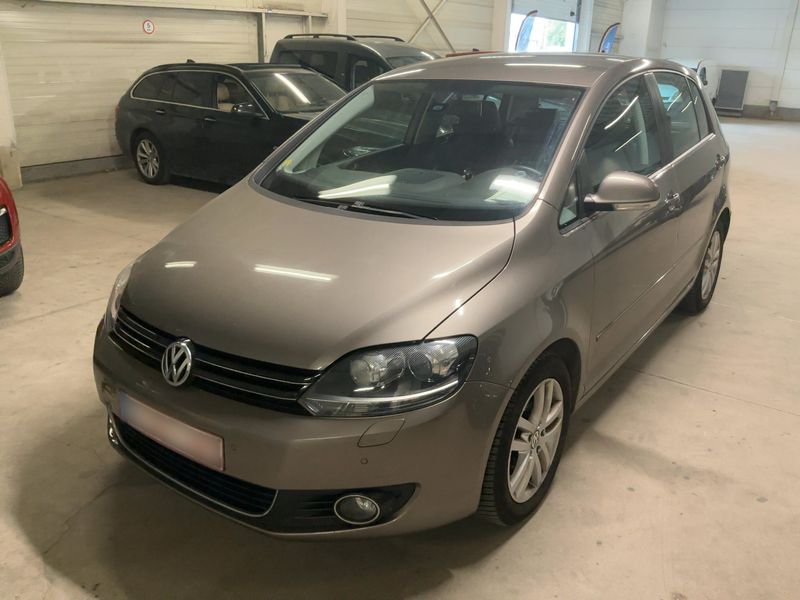 Volkswagen Golf VI Plus 1.6 TDI Highline 2011 – снимка 2