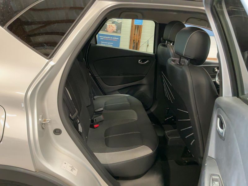 Renault Captur 1.5 dCi Iridium 2017 – снимка 19