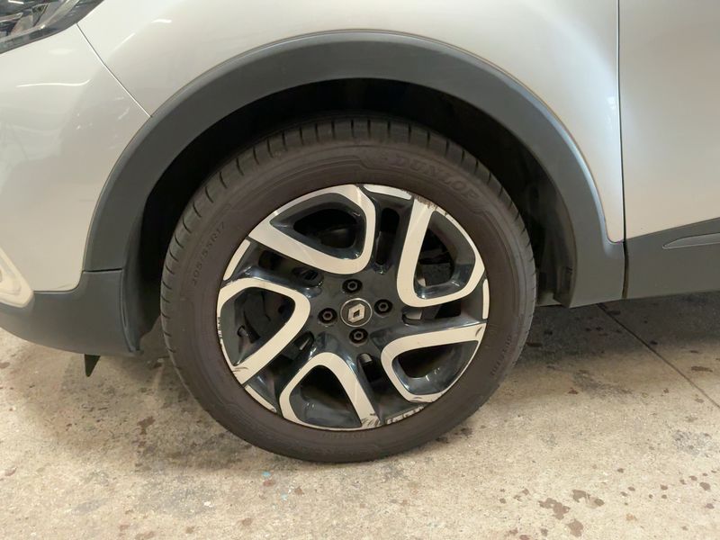 Renault Captur 1.5 dCi Iridium 2017 – снимка 3