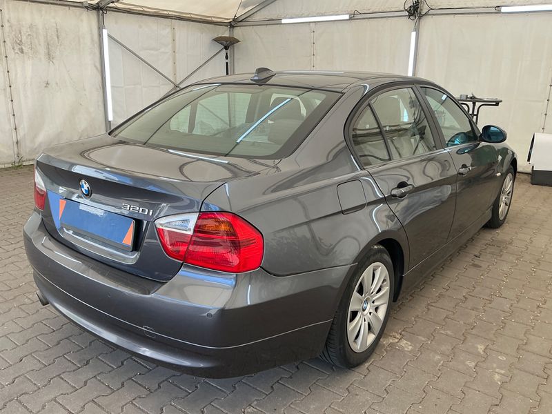 BMW 3er 320i 2008 – снимка 2