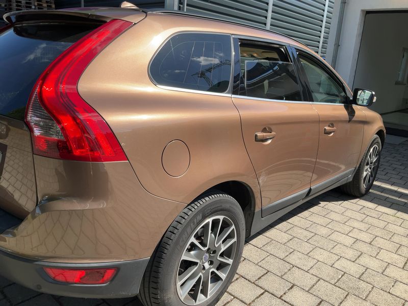 Volvo XC60 2.0 D4 Edition PRO 2WD 2013 – снимка 8