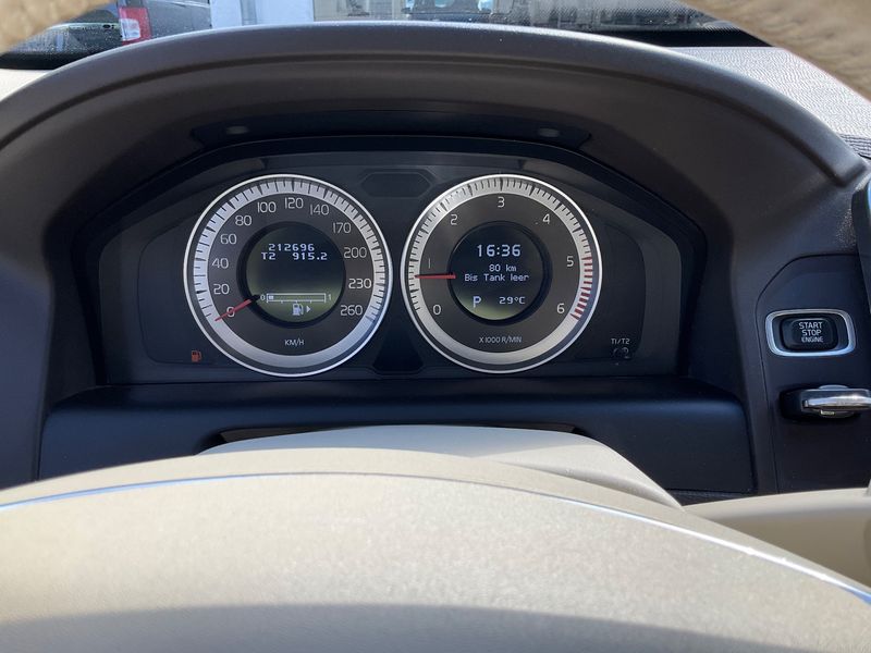 Volvo XC60 2.0 D4 Edition PRO 2WD 2013 – снимка 19