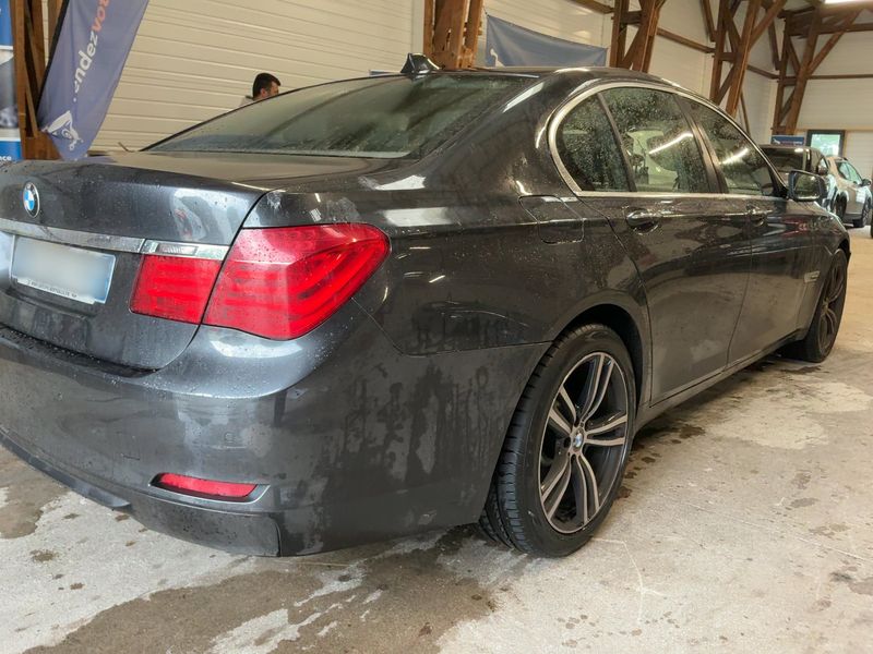 BMW 7er 730d 2011 – снимка 8