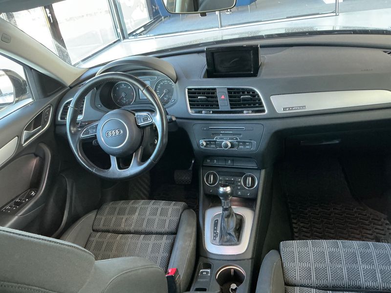 Audi Q3 2.0 TDI quattro Sport 2017 – снимка 17