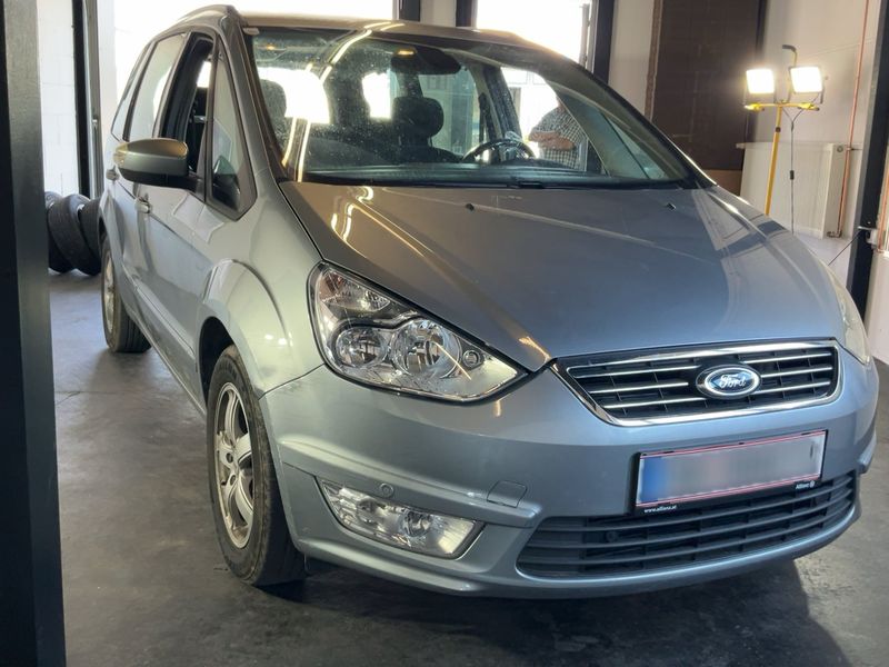 Ford Galaxy 1.6 TDCi Business Edition 2014 – снимка 12