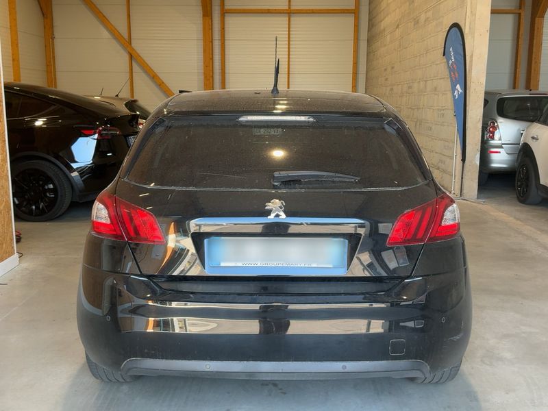 Peugeot 308 2.0 Blue-HDi Feline 2014 – снимка 7