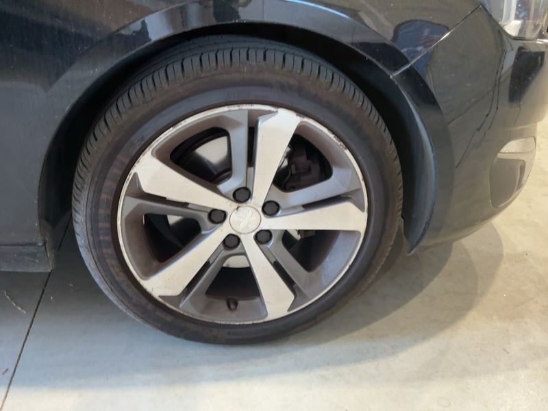 Peugeot 308 2.0 Blue-HDi Feline 2014 – снимка 11