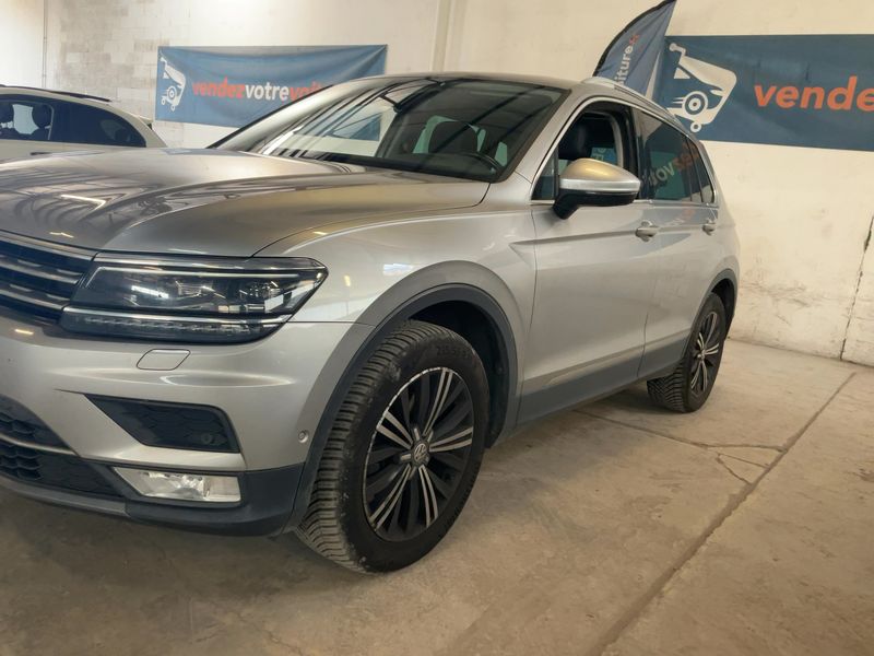 Volkswagen Tiguan 2.0 TDI Carat Edition 4Motion BlueMotion Tech 2016 – снимка 2
