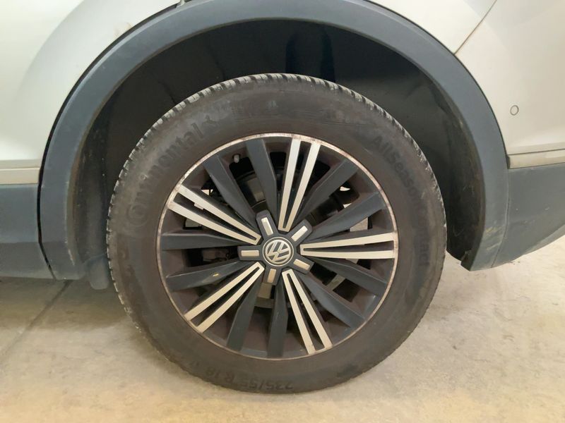 Volkswagen Tiguan 2.0 TDI Carat Edition 4Motion BlueMotion Tech 2016 – снимка 5