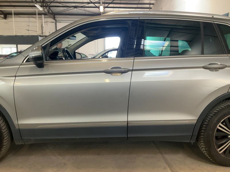 Volkswagen Tiguan 2.0 TDI Carat Edition 4Motion BlueMotion Tech 2016 – снимка 4
