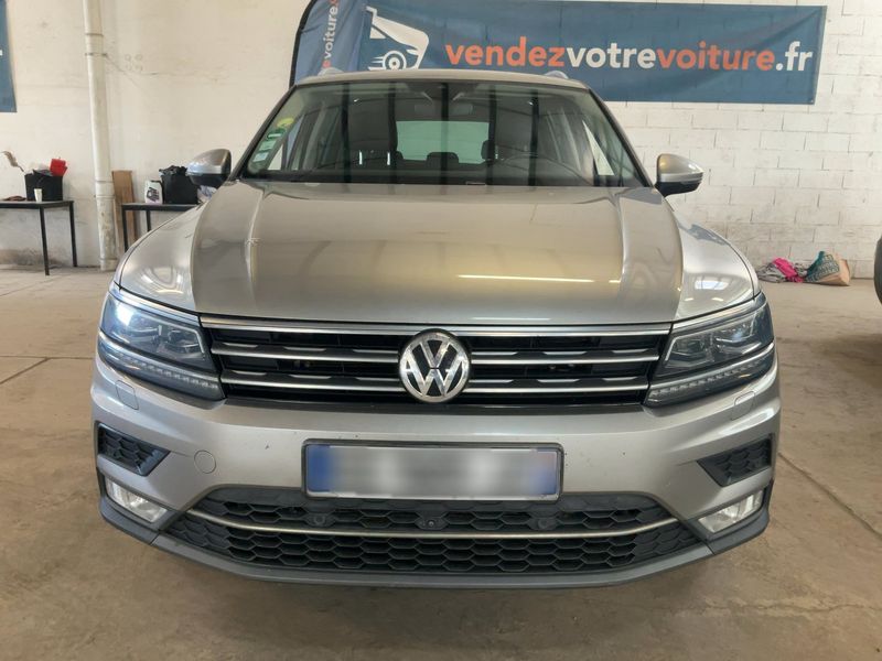 Volkswagen Tiguan 2.0 TDI Carat Edition 4Motion BlueMotion Tech 2016 – снимка 14