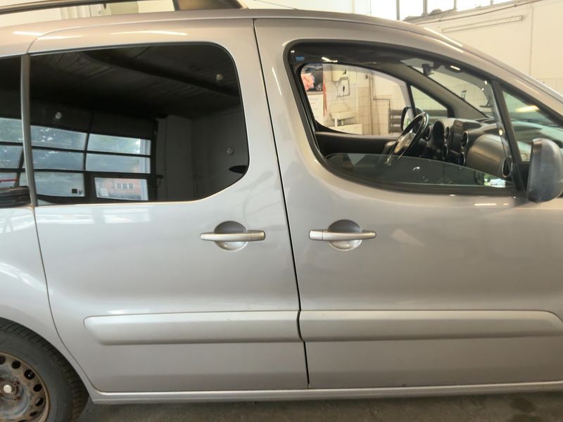 Citroen Berlingo 1.6 Blue-HDi Shine 2016 – снимка на щета 10